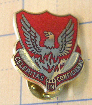 U.S. Army 39TH FA Field Artillery DI DUI Unit Crest pin P23 USA made