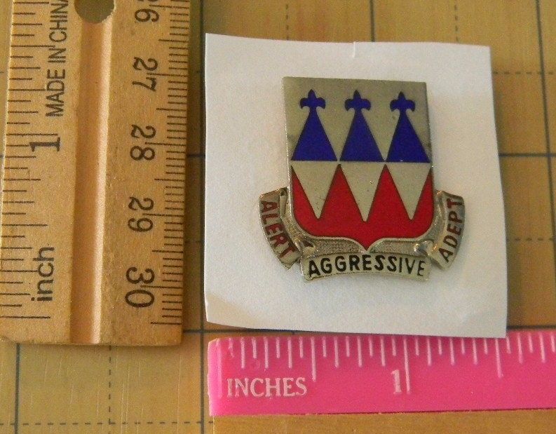 US Army 1138TH Engineer Bn DUI unit insignia crest pin G23 OBSOLETE USA Made