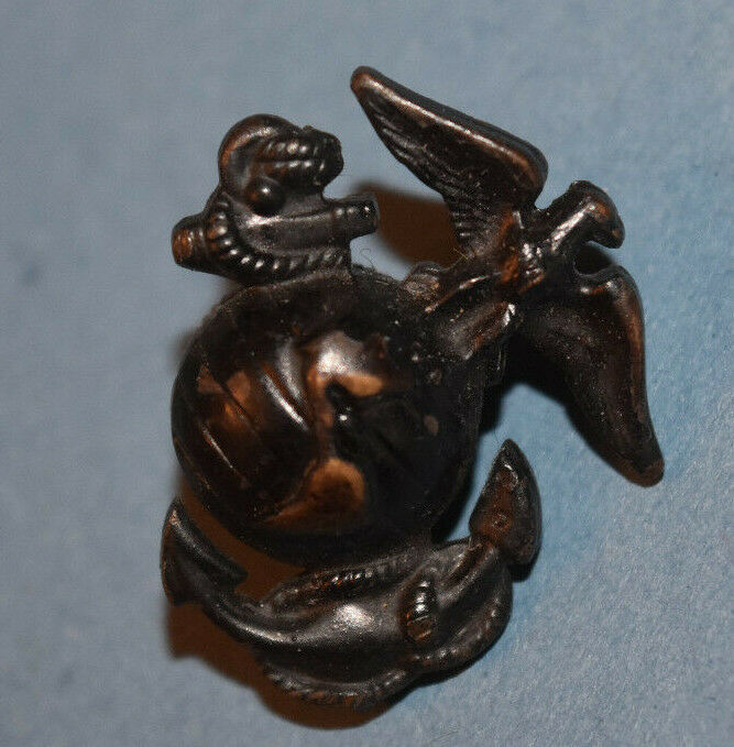 Original Vintage U.S. Marine Corps Eagle Globe Anchor Screw Back Small Pin