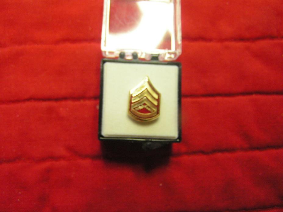 STAFF SGT  TIE TACK., HAT PIN, LAPEL PIN WITH JEWELER'S CLUTCH