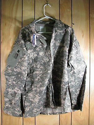 US Military NWT BDU Uniform Digital Desert Camo Combat Coat  Size M Reg