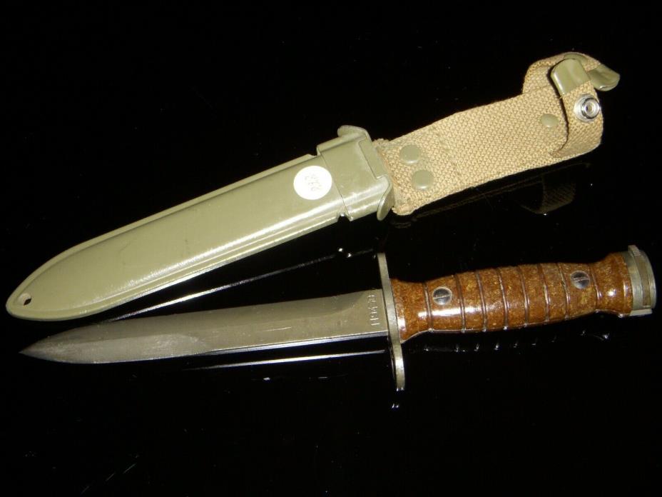 M1 Carbine Italian Bayonet & Scabbard M1 Carbine AET 1959 Military never issued