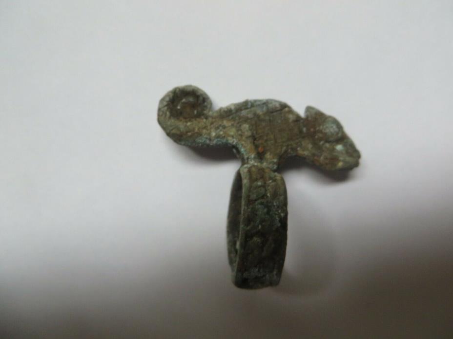PIRATE ARTIFACT, PORT ROYAL,AFRICAN BRONZE TRADE RING WITH A LARGE LIZARD ON TOP