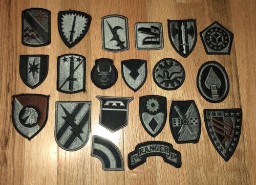 Lot Of 20 US Army Velcro Patches