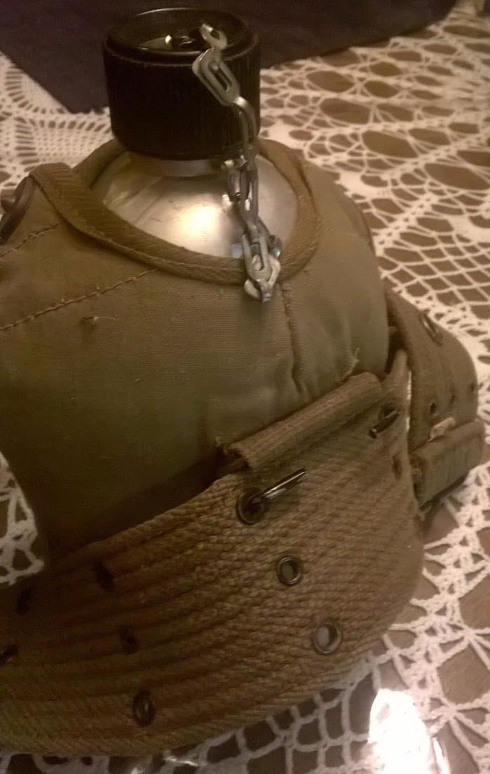 CANTEEN,MILITARY STYLE,CAMPING & HIKING, SPORTING GOODS,VINTAGE