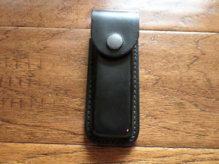 German Police Black leather Walther p5  8 round 9 mm Magazine Pouch Sig Sauer