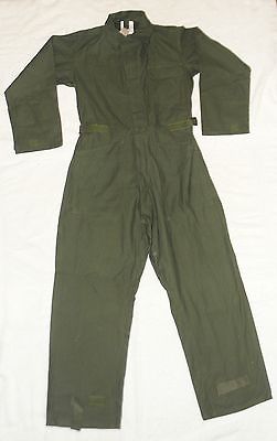 Lajas Industries Men's Coveralls Type 1 Cotton/Sateen Green Size Small BRAND NEW