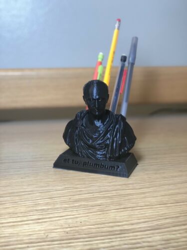3D Printed Julius Caesar Pencil Holder