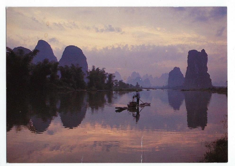 Lijian River At Dawn - Vintage Postcard