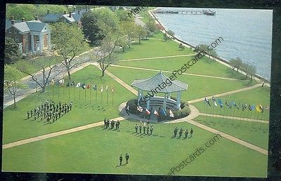Fort Monroe, Virginia, Officers' Quarters & Park (not mailed post card(MY407)
