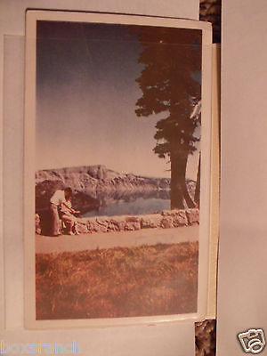 1940 POSTCARD PAVED WALKS TO CRATER LAKE SCENIC PICTURE LAKE EDGE