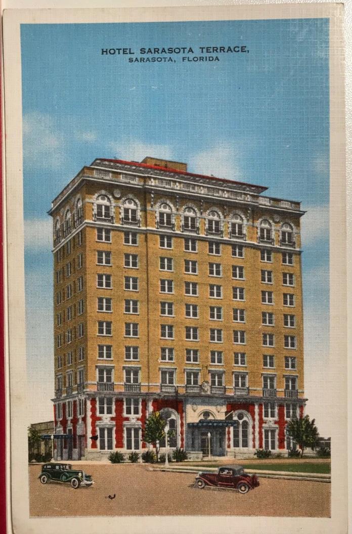 Hotel Sarasota Terrace Florida Post Card with Cars circa 1930s Uncirculated