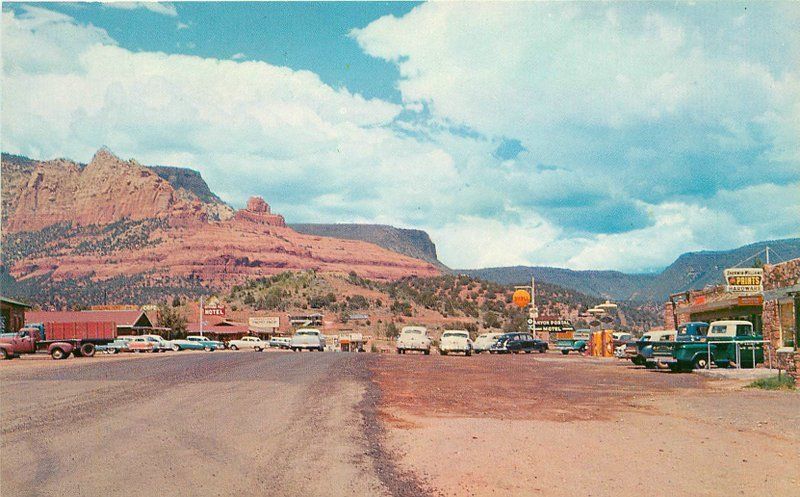 Autos 1950s Shell gas station Sedona Arizona Petley Truck Motel postcard 12566