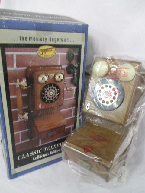 Oak Wood Wall Phone Spirit of St Louis Vintage Wall Phone, New in Box (CI)