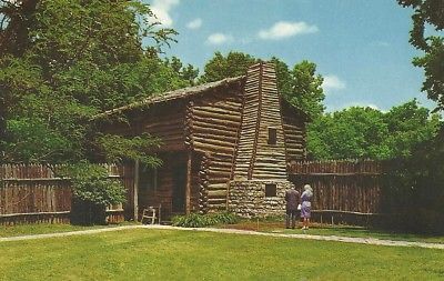 Harrodsburg, KY / Blockhouse from inside Fort Harrod / circa 1970's / Lot R432