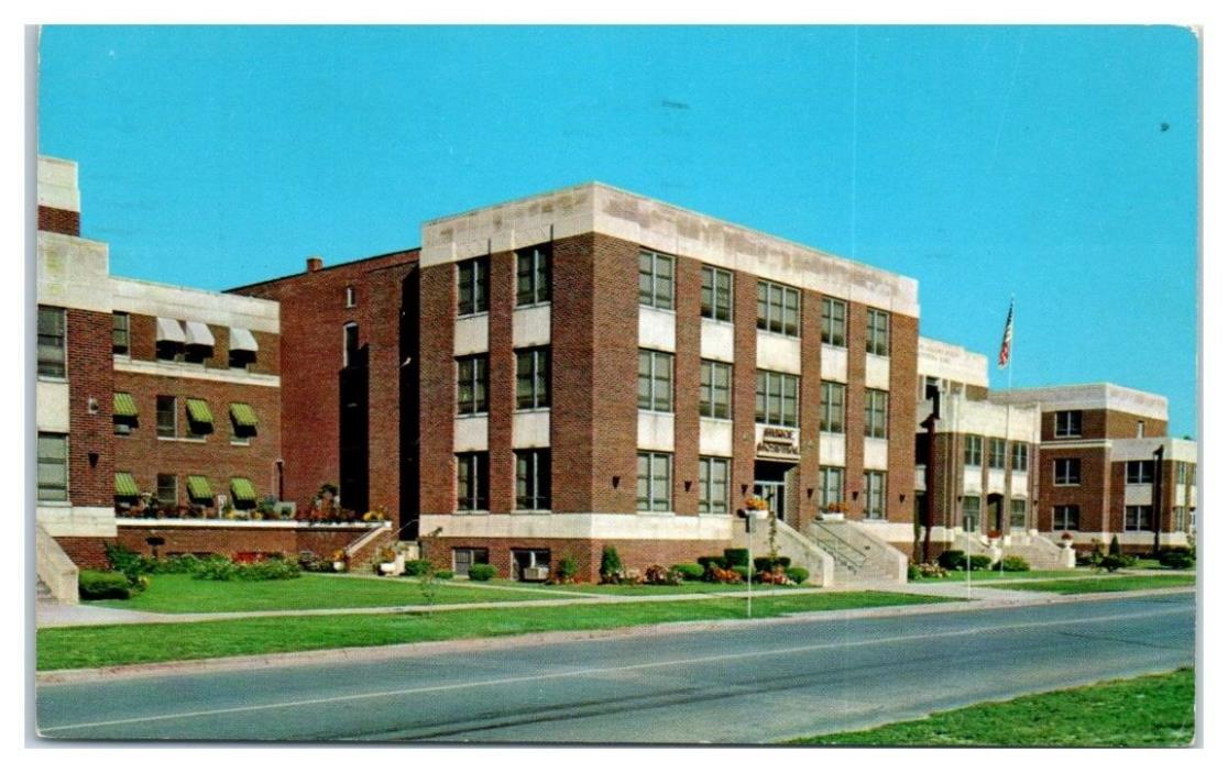 1960 Burge Hospital, Springfield, MO Postcard