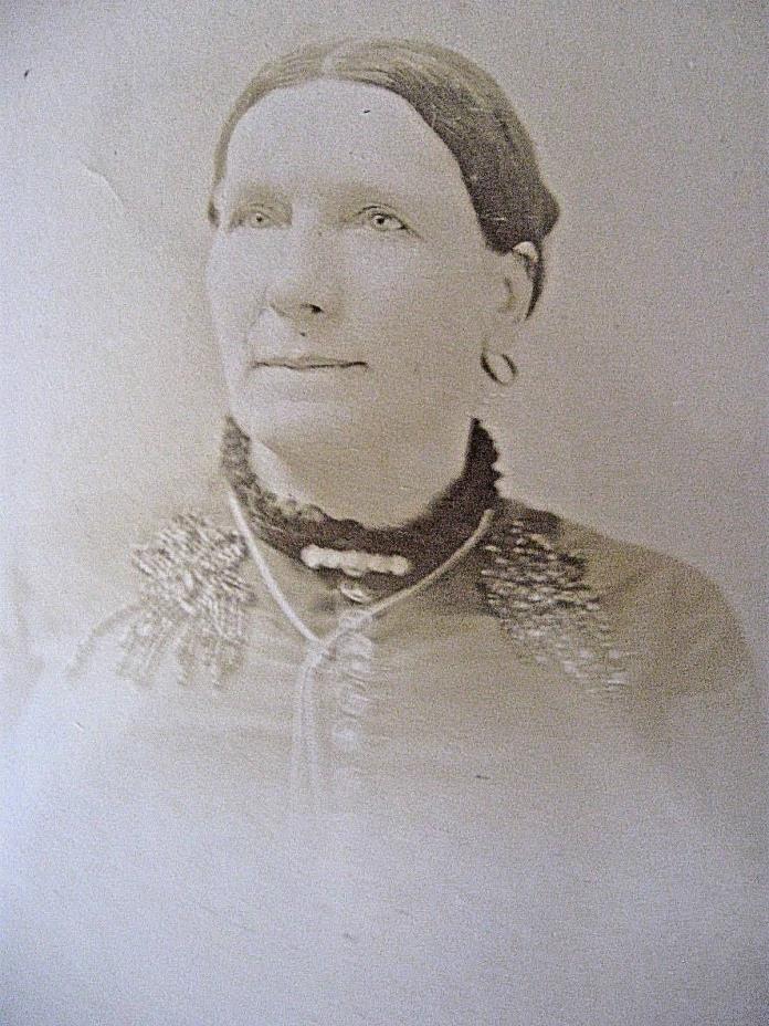 Antique Photo of a Woman Sedalia, Mo 5 1/2