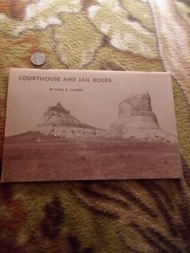 Oregon Trail-Courthouse and Jail Rocks Nebraska