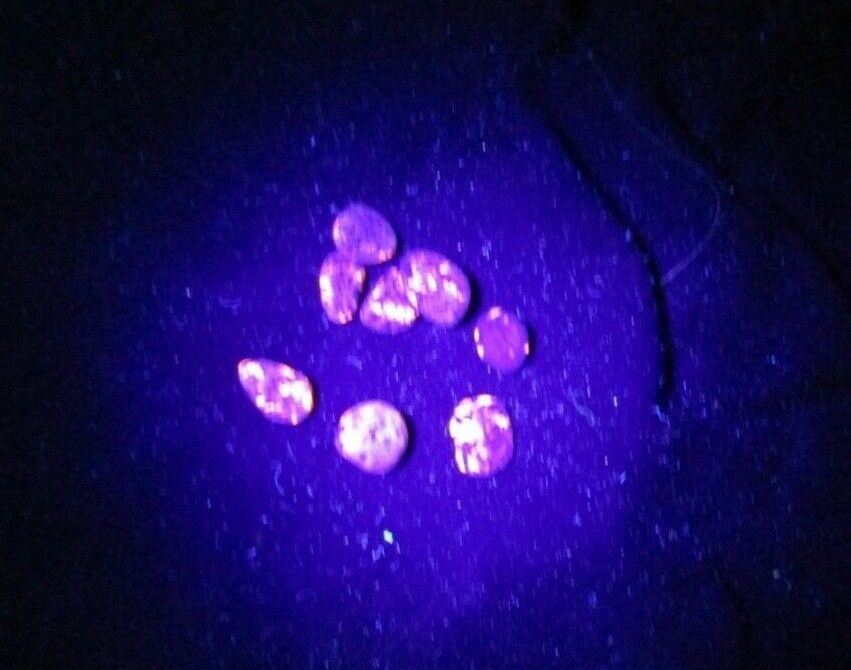 8 Yooperlite Lake Superior Rocks Stones .4   ounces Glows under UV light (51)
