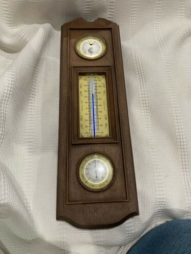 VTG Weather Station Barometer Thermometer Humidity Springfield Made Of Plastic