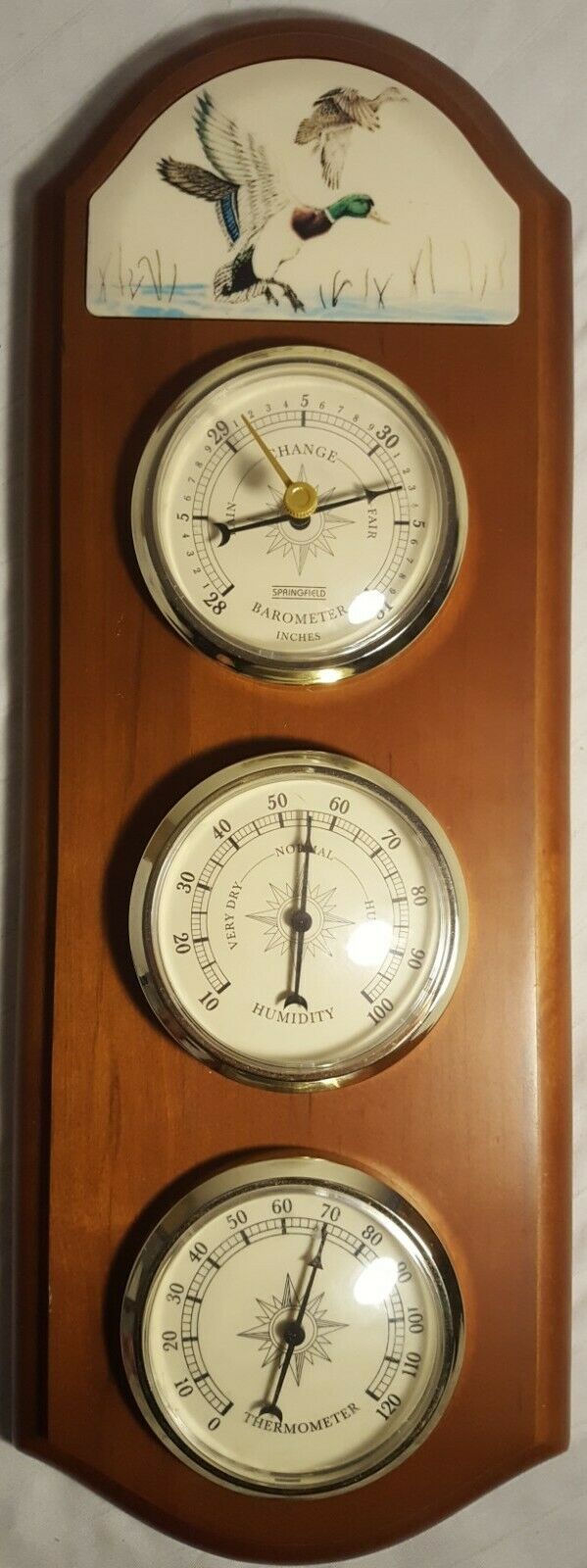 3-in-1 Guage Temperature, Barometer & Humidity Meter Wooden Frame Hanger Ducks