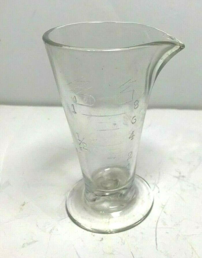 Vtg. Glass Beaker medical lab drug store apothecary pharmaceutical 1oz./8 Drams