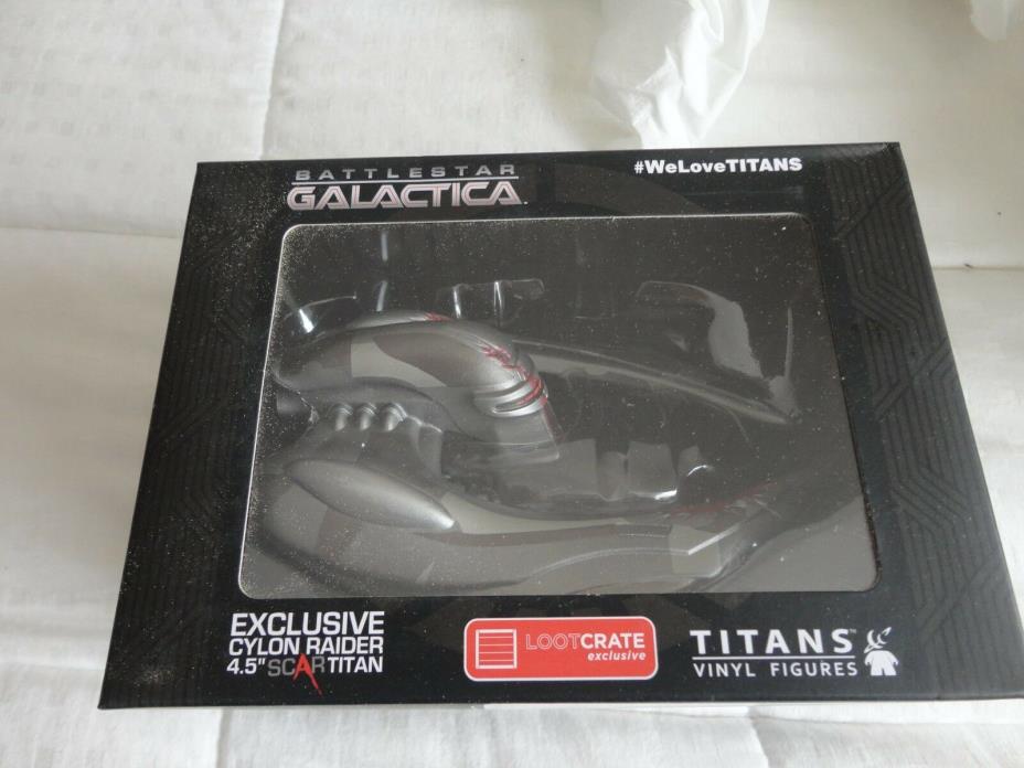 Battlestar Galactica - Cylon Raider vinyl figure 2016