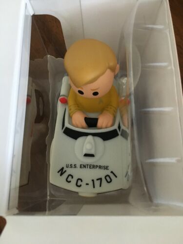 Hallmark-Squeelys-Captain Kirk-Collectible Vinyl Figuirine-50Anniversary Edition