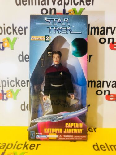 Captain Kathryn Janeway Action Figure Playmates Series 2 Star Trek Voyager