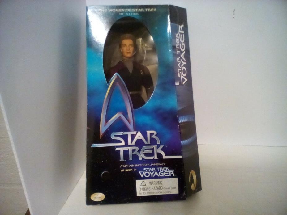 vintage captian kathryn janeway 1999, 12 inch women of star trek