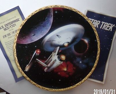 STAR TREK - THE VOYAGERS - U.S.S. ENTERPRISE - Collectors Plate HAMILTON '93