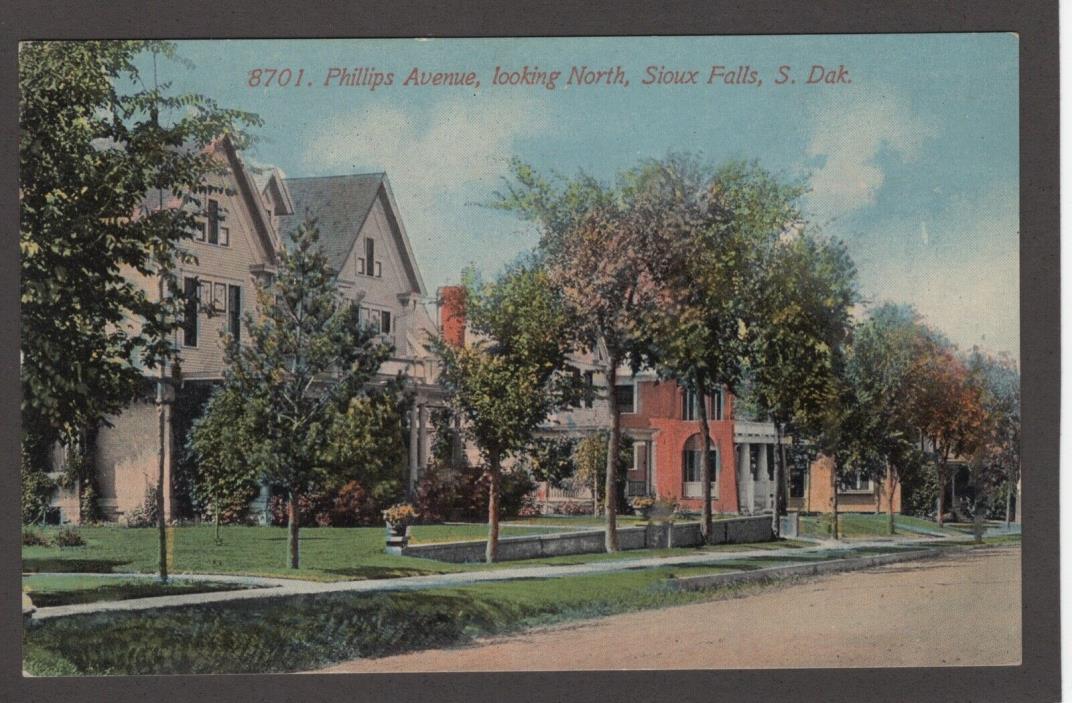 Vtg Photo Color Postcard PHILLIPS AVENUE Looking North SIOUX FALLS in SD c1910