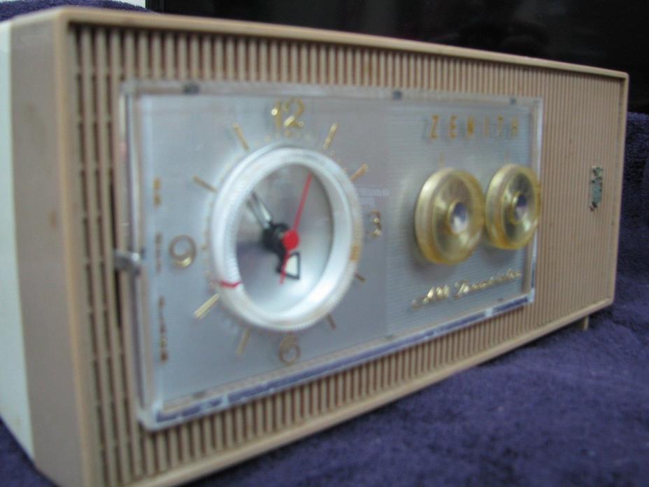 Rare / Vintage 1958 ZENITH Royal 850 ALL Transistor CLOCK RADIO  Parts / Repair