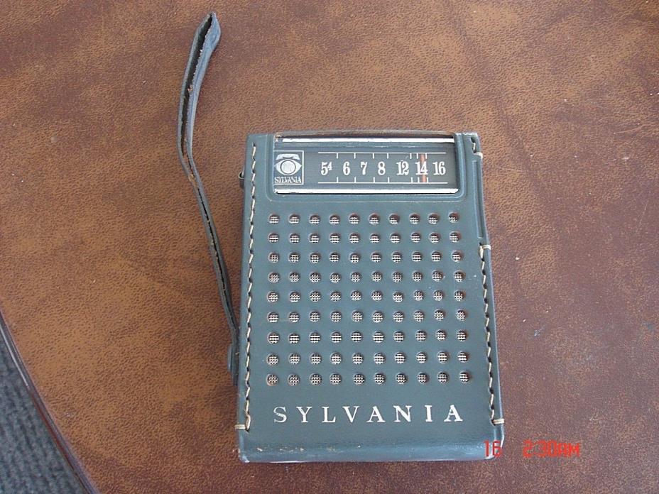 Vintage  Advertising Sylvania  AM  TR-74 Transistor Radio Lot #3