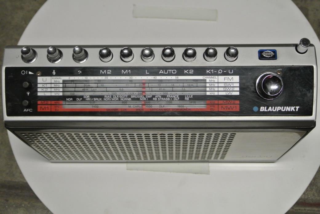 Blaupunkt Derby Commander portable transistor radio, for fixing