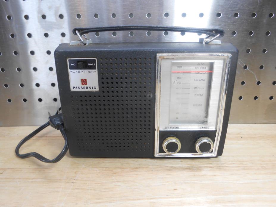 Panasonic R-1597 Seven Transistor Radio - Working