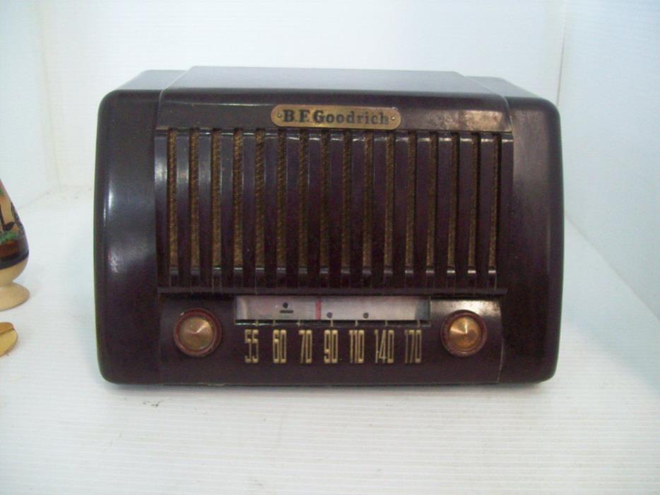 Original RCA B.F. Goodrich Tube AM Radio Model 187 Bakelite 1950's  J12