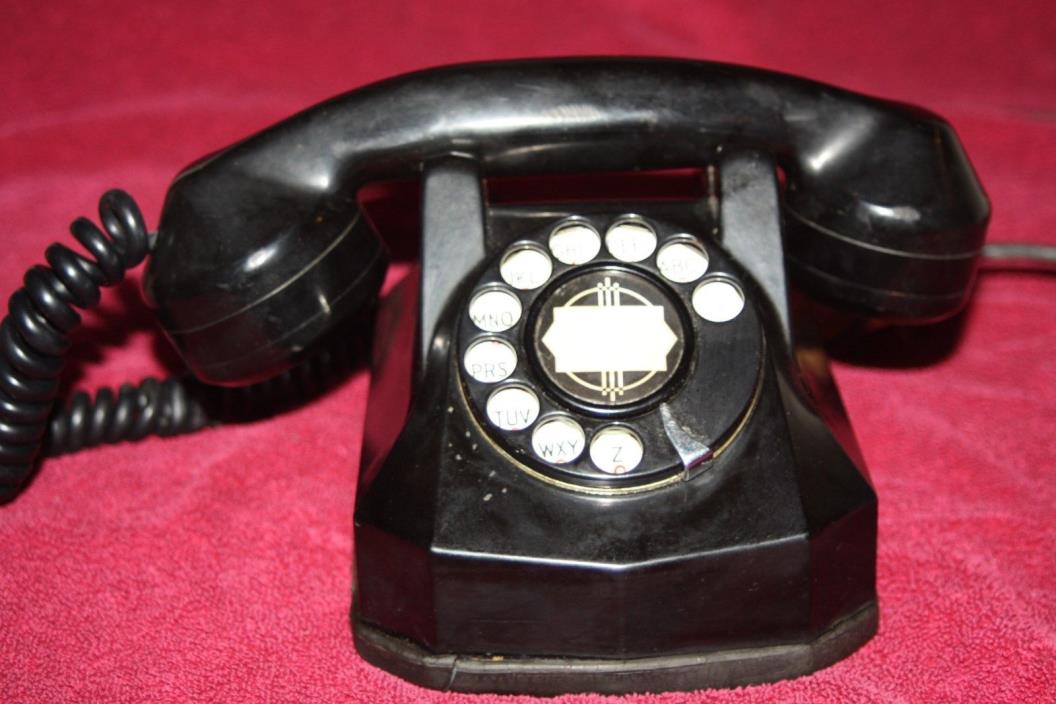 Vintage 30's - 40's Black Bakelite Automatic Electric Co. Rotary Telephone