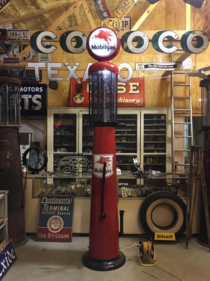 Vintage WAYNE VISIBLE GAS PUMP in MOBIL with New Globe PEGASUS Station OLD Oil