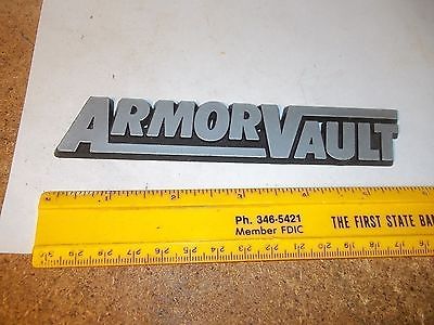Old Car Dealer Emblem Armor Vault