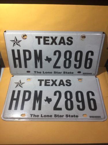 TEXAS SET OF TWO MATCHING TEXAS “ THE LONE STAR STATE “ LICENSE PLATES