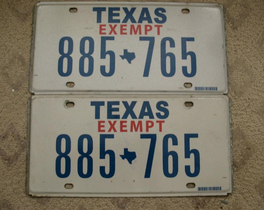 A11 - TEXAS EXEMPT LICENSE PLATE PAIR 885-765