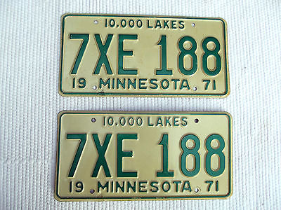 1971 MINNESOTA 10,000 LAKES License pair of tags # 7XE-188 expired matched pair