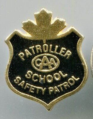 CAA CANADIAN AUTO ASSOCIATION CLUB SAFETY PATROL MINI PIN Vintage PIN ÉPINGLETTE