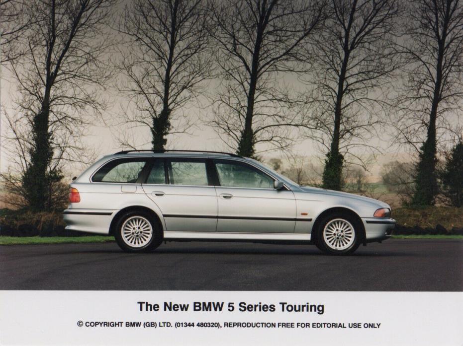 BMW 5 Series Touring (E39) Launch Period Press Photograph