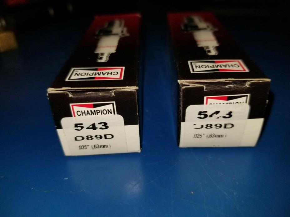 TWO CHAMPION D89D 543 SPARK PLUGS 18mm  W/ 7/8