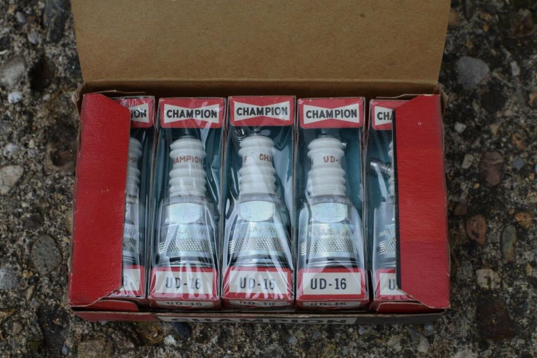 Vintage Champion Spark Plugs UD-16 10 Plugs New In Original Box NOS