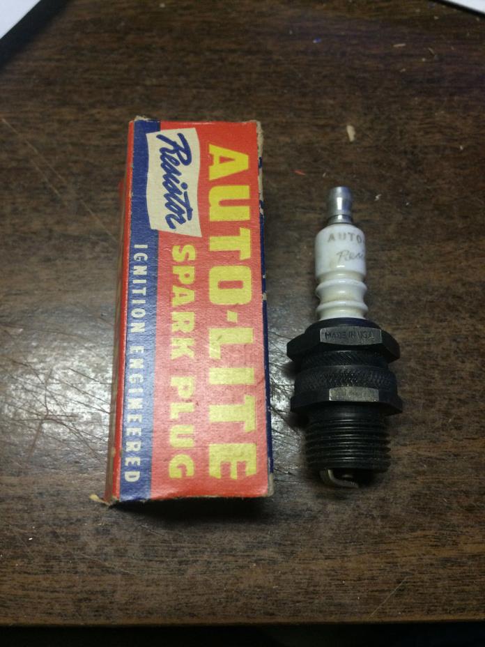 Vintage Autolite BR8 Spark Plug with box