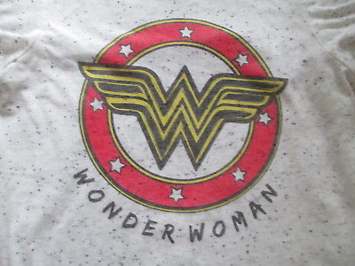 DC Comics Wonder Woman Women White Black Yellow Red T Shirt Size M Medium