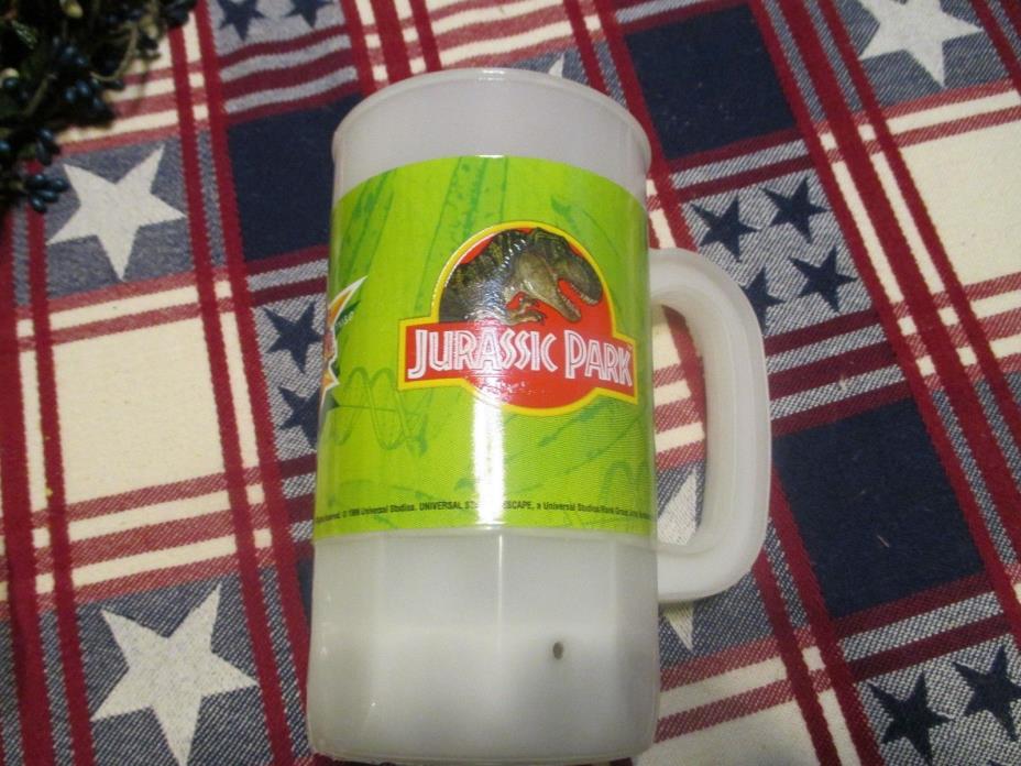 1999 ISLANDS OF ADVENTURE JURASSIC PARK PLASTIC MUG NABISCO MAIL AWAY RARE?